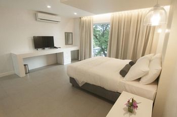 אנטיפולו Leblanc Exclusive Resort מראה חיצוני תמונה
